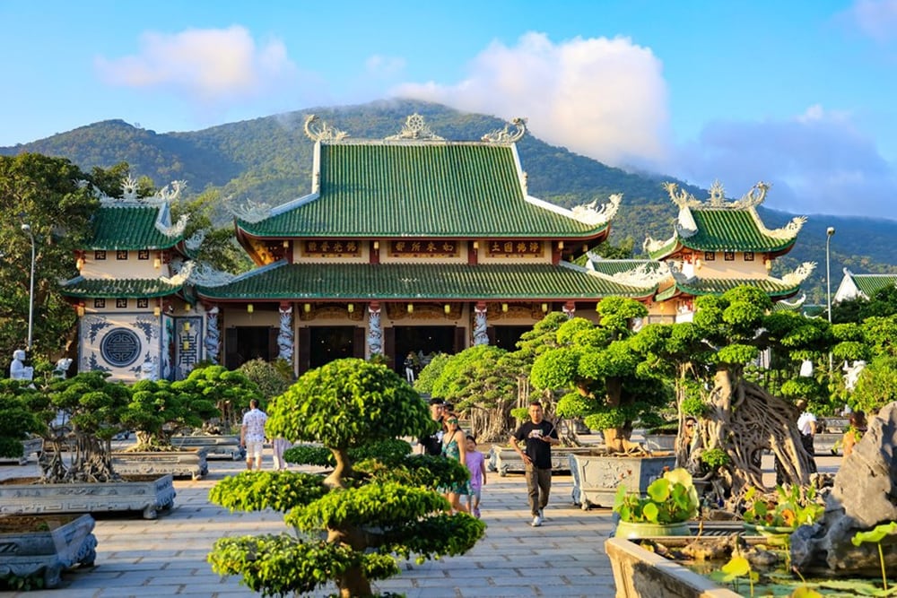 Chùa Linh Ứng Bãi Bụt Đà Nẵng